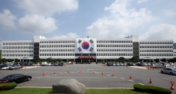 경남도청 전경.