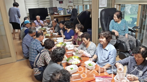 울주치매안심센터 '기억의 무지개'프로그램 ⓒ양산타임스