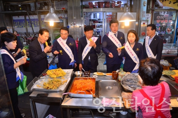 언양 알프스시장에서 열린 어린이 전통시장 장보기 행사 ⓒ양산타임스