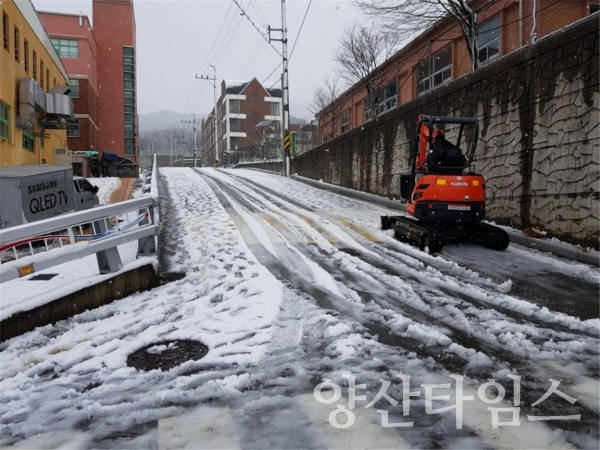 양산시 웅상출장소 겨울철 도로 설해대책 ⓒ양산타임스