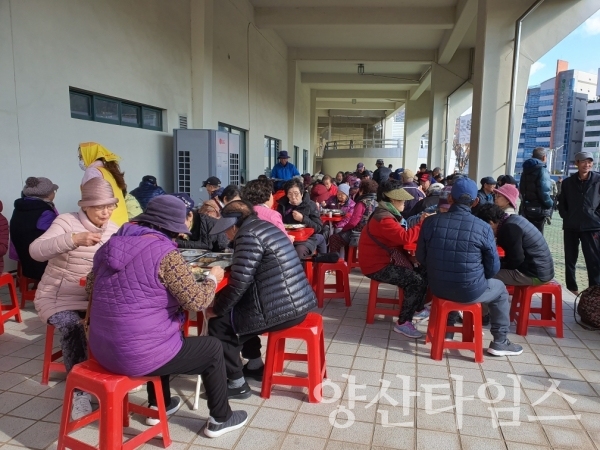 삼성동 적십자회 무료급식 봉사 ⓒ양산타임스
