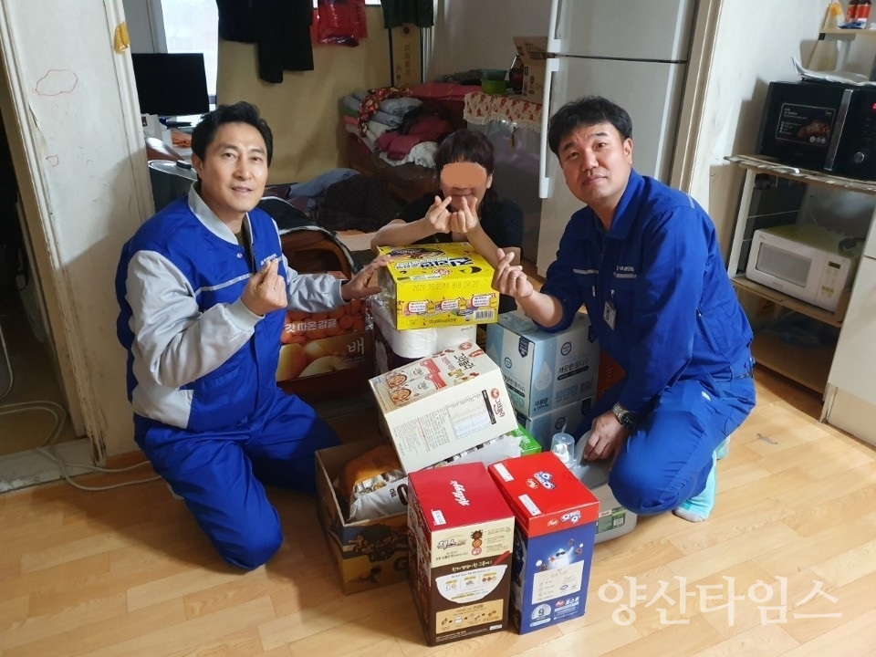 (주)넥센타이어가 양산시 드림스타트 아동 가구에 생활용품을 지원했다. ⓒ양산타임스