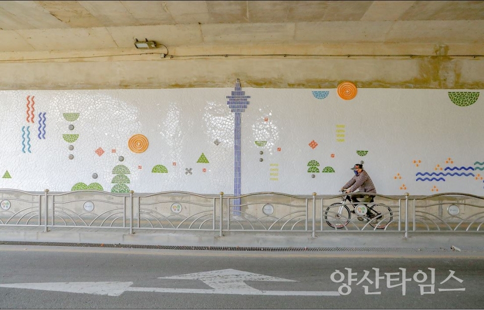고속도로 하부 터널 내부 ⓒ양산타임스