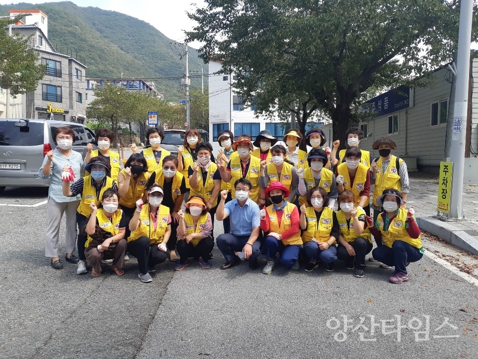 물금읍 적십자 추석맞이 환경정비 ⓒ양산타임스