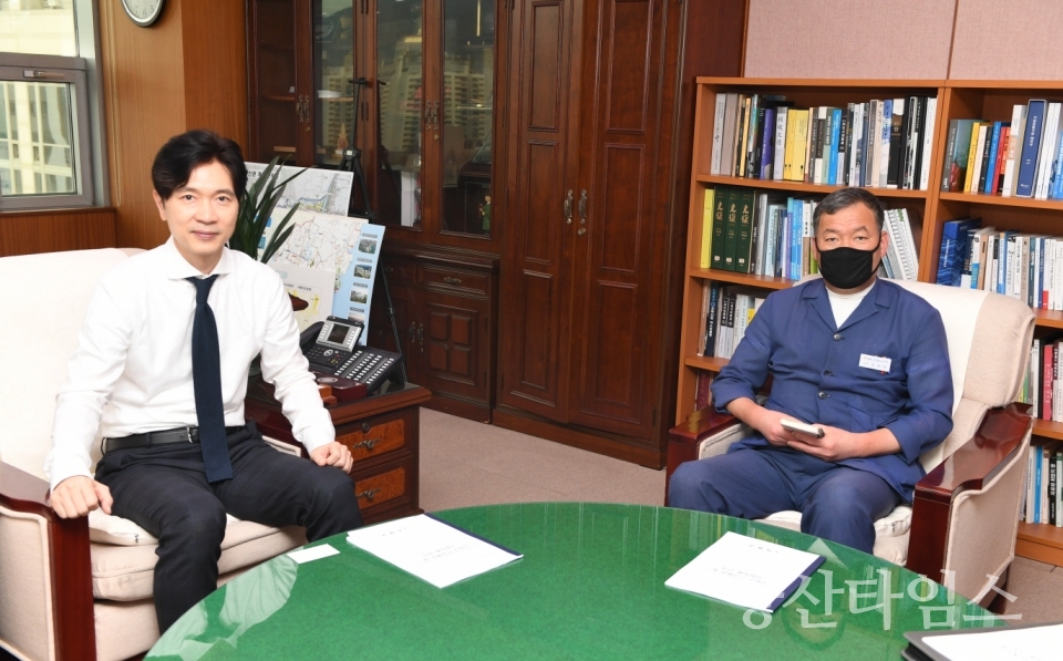 9월 18일 오후 3시 기장군수는 박성훈 부산시 경제부시장과 면담하여 도시철도 기장선·정관선 조기 건설 등 주요 현안사항에 대해 강력히 건의하고, 총 22개의 기장군 주요 시비 보조사업에 대해 적극적인 시비 보조를 요청했다. ⓒ양산타임스