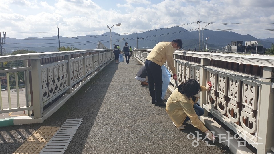 추석맞이 육교 환경정비 실시ⓒ양산타임스