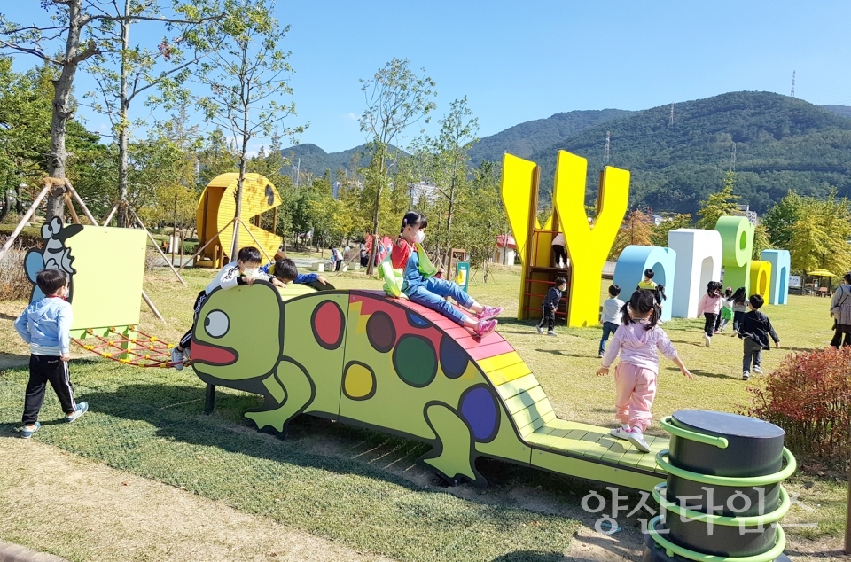 의자공원 지역명소 각광ⓒ양산타임스