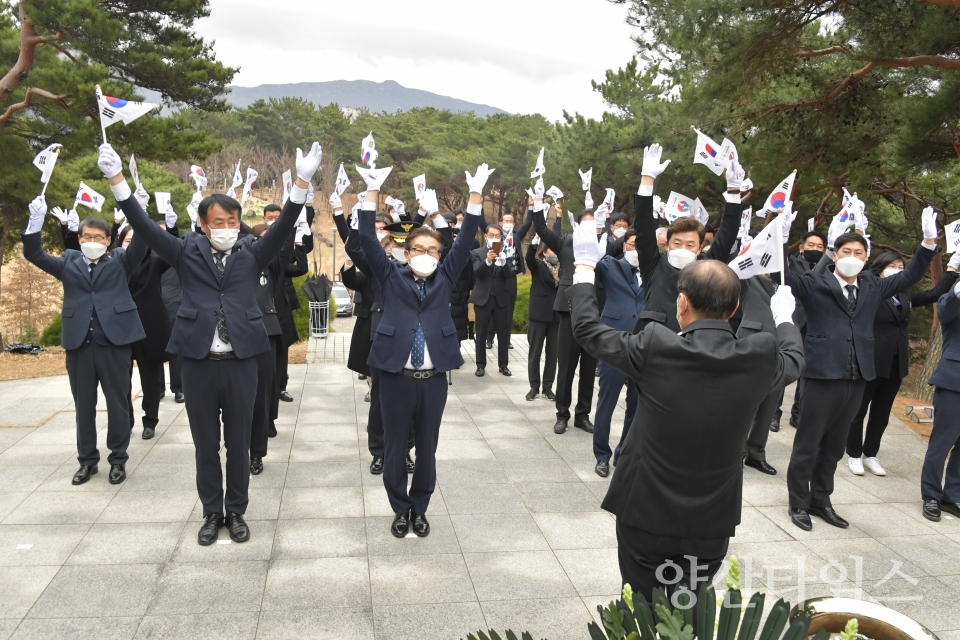 제102주년 3.1절 기념참배ⓒ양산타임스