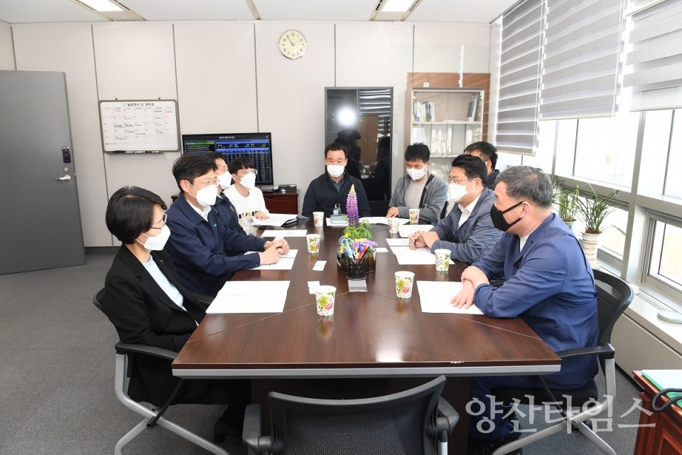 3월 24일 기장군수와 기장군 관계자들은 대전시 소재 한국철도공사(코레일)를 방문해 기장군 내 KTX이음 신설(정차)역 유치를 강력하게 건의했다.ⓒ양산타임스