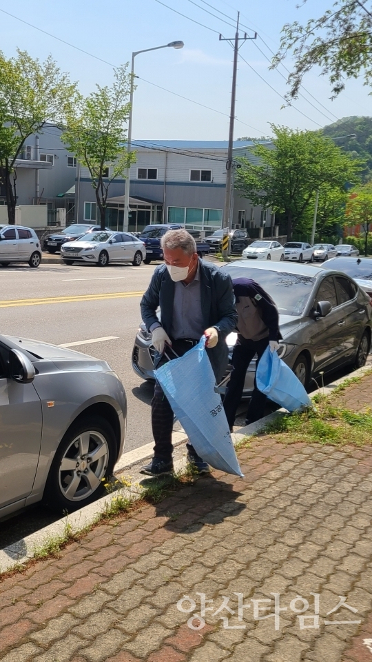 강서동 어곡지방산단 환경정화 ⓒ양산타임스