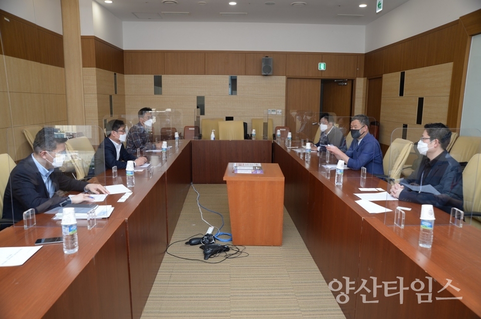 기장군은 발전소주변지역 특별지원사업비로 주민들이 원하는 사업에 추진될 수 있도록 요청하기 위해 4월 21일 산업통상자원부를 방문해 관련 법령 개정을 요청했다.ⓒ양산타임스