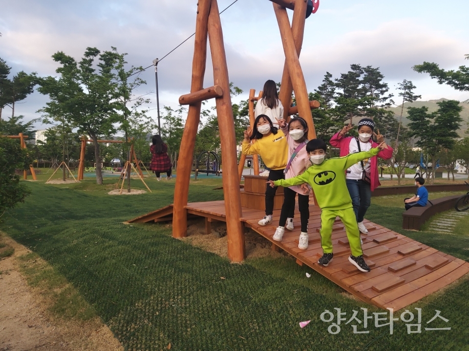 수학체험공원 짚라인 도입 ⓒ양산타임스