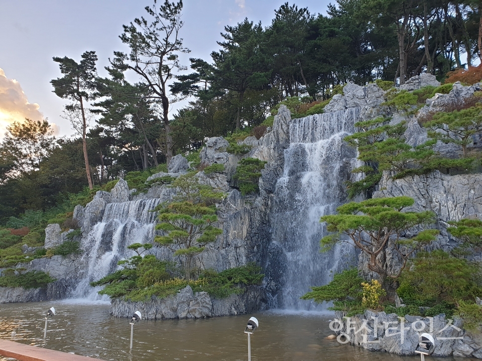 디자인공원 석가산 및 폭포ⓒ양산타임스