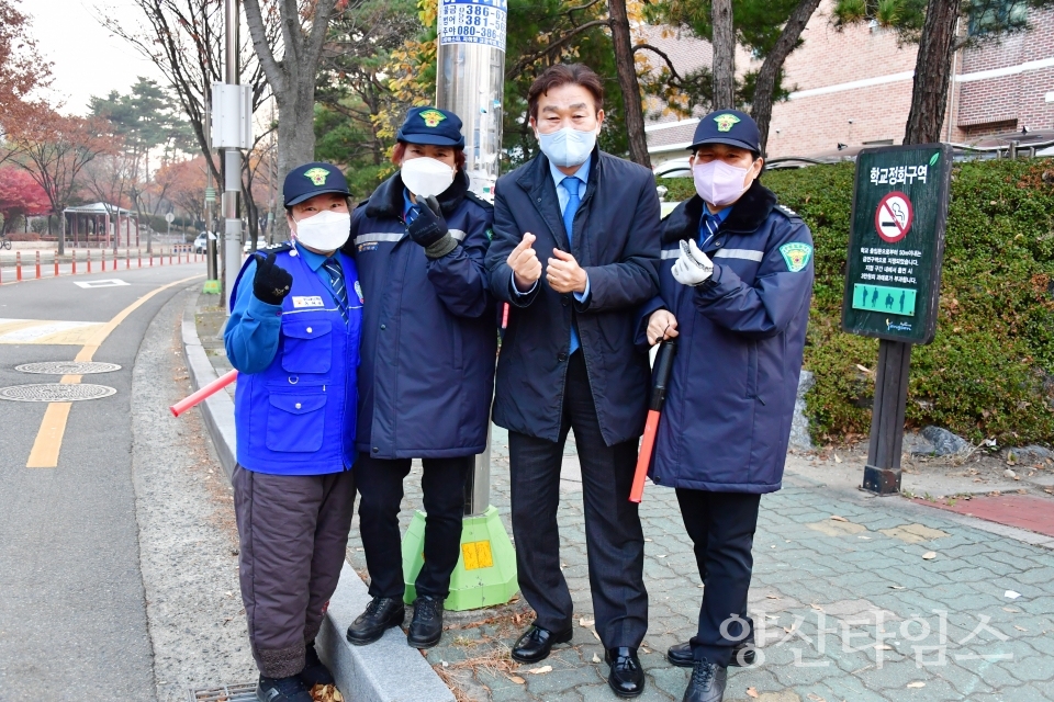 수능시험장 응원격려 방문ⓒ양산타임스