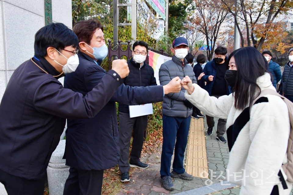 수능시험장 응원격려 방문ⓒ양산타임스