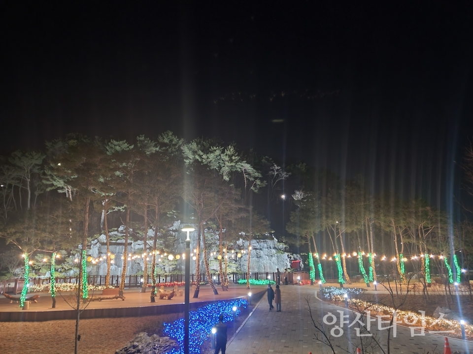 근린공원 3개소 트리조명 점등ⓒ양산타임스