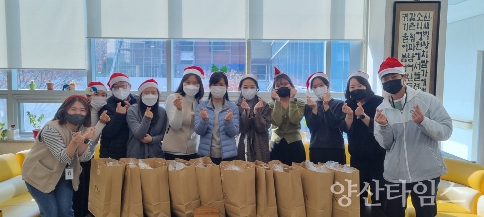 취약계층아동 의복지원 꼬마산타의 선물ⓒ양산타임스