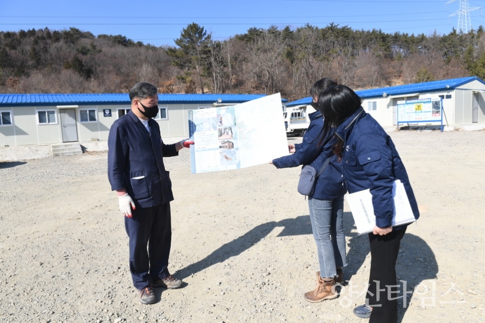 오규석 기장군수는 21일 오전 10시 30분경 산림치유의 공간으로 조성 중인 ‘장안 치유의 숲’ 현장을 방문해 그간 추진상황을 점검했다.ⓒ양산타임스