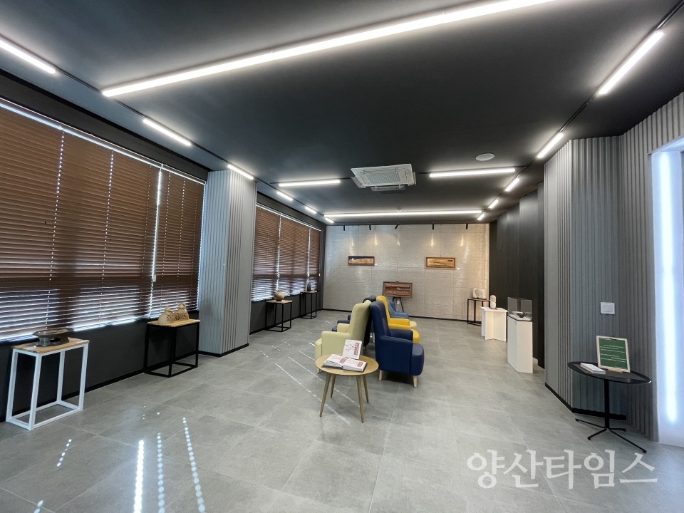 윤현진도서관 기획 초대전ⓒ양산타임스