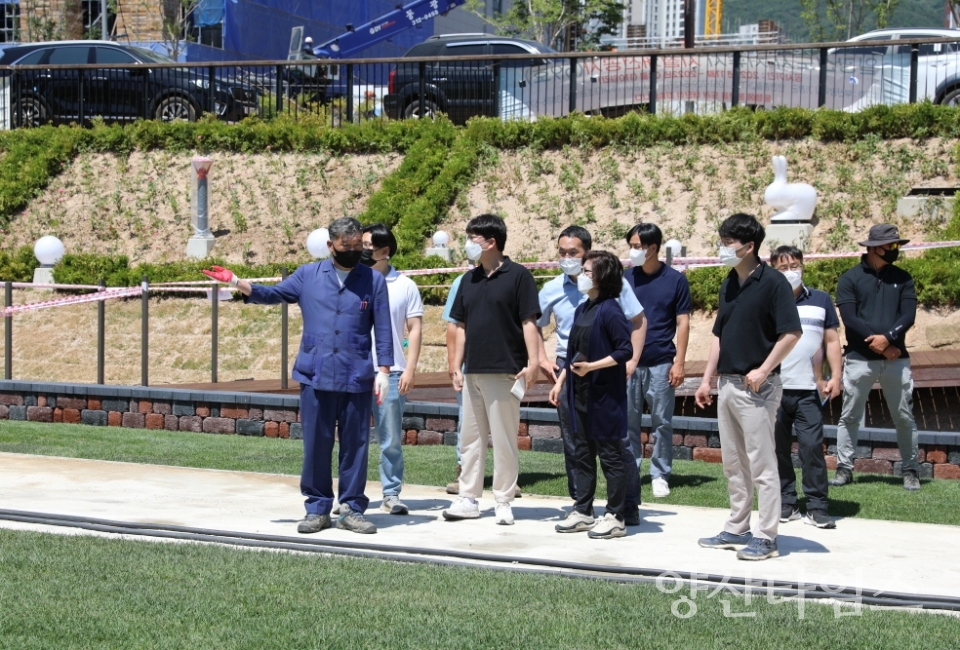 오규석 기장군수는 31일 오전 10시 30분경 일광신도시 내 저류지 59호(일광읍 삼성리 895)를 방문해 현장 점검했다.