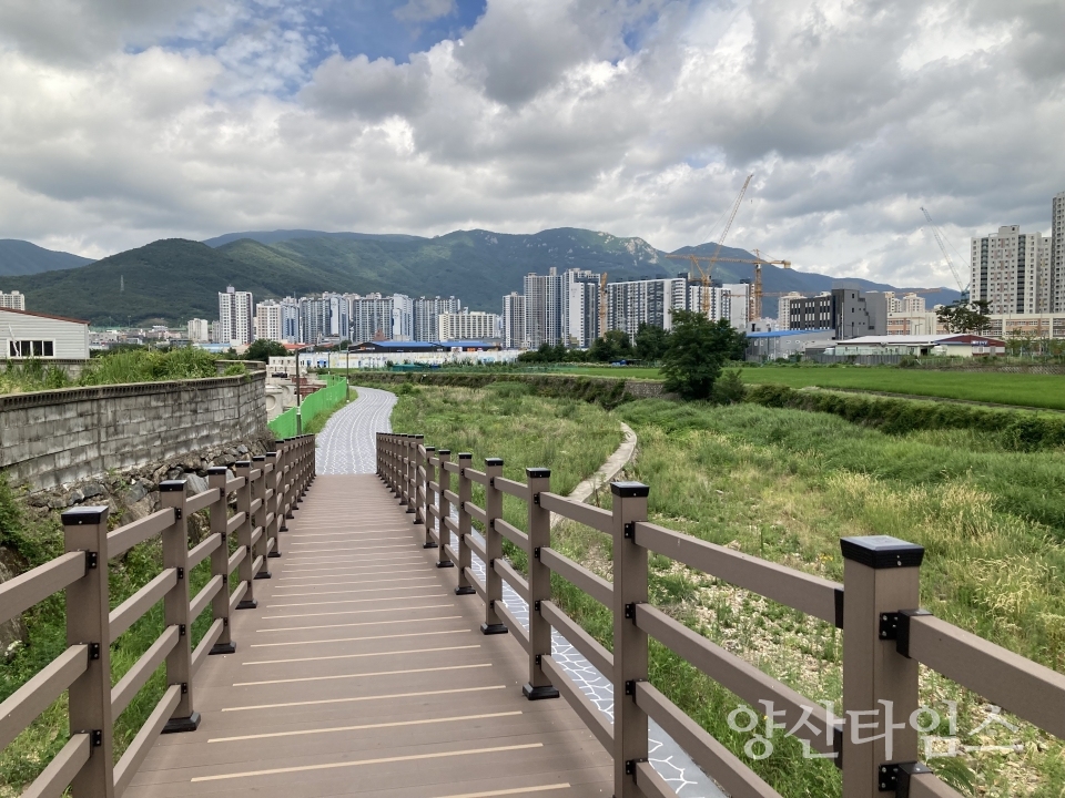 덕계천 산책로 정비 개방ⓒ양산타임스