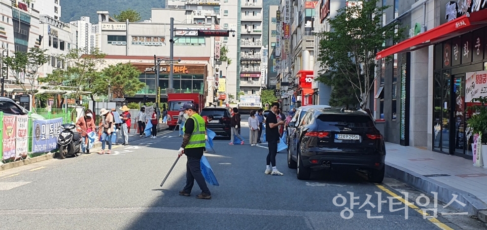 물금읍 7월 국토대청소ⓒ양산타임스