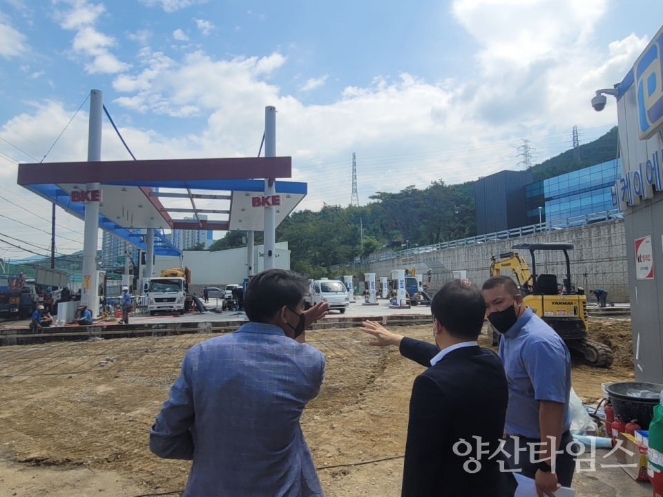 이정곤 부시장 민간수소충전소 현장행정ⓒ양산타임스