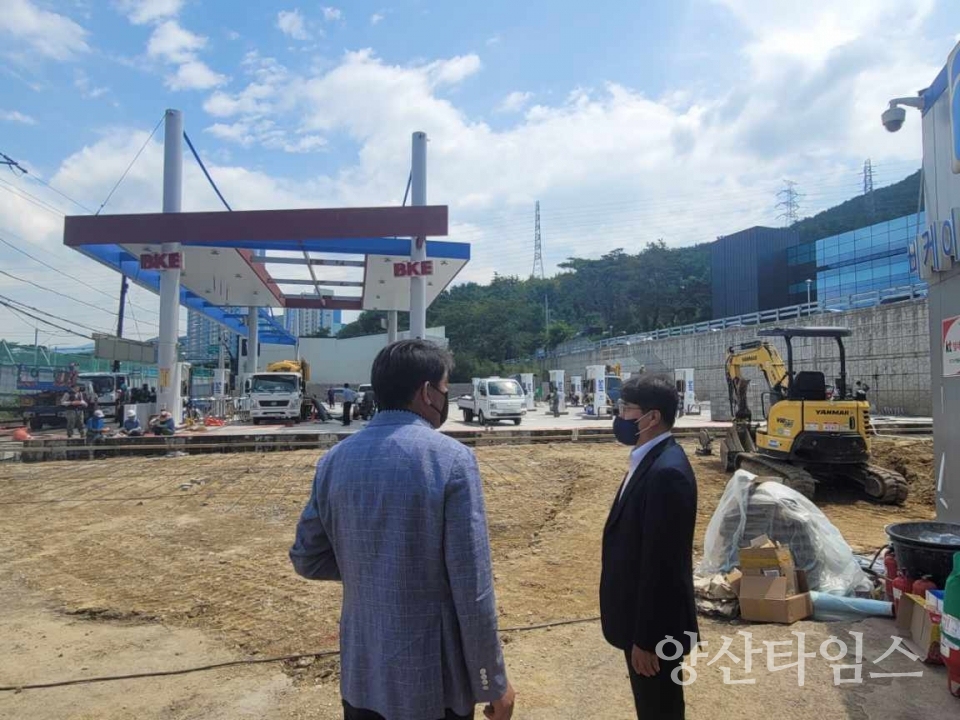 이정곤 부시장 민간수소충전소 현장행정ⓒ양산타임스