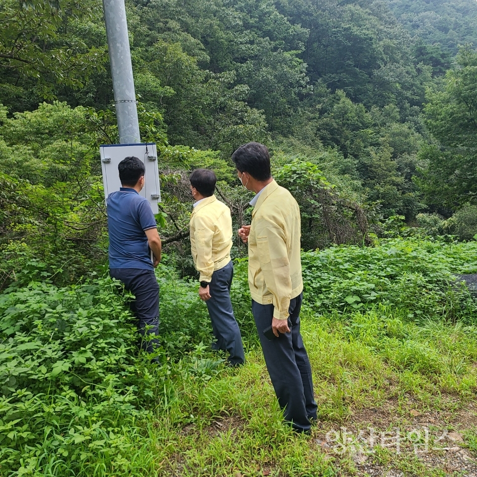 어영천 계곡(자동우량 경보시스템 점검)ⓒ양산타임스