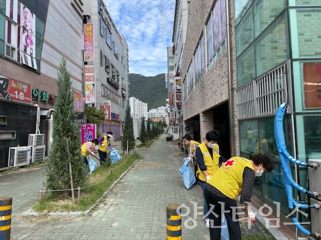 물금읍 국토대청소ⓒ양산타임스
