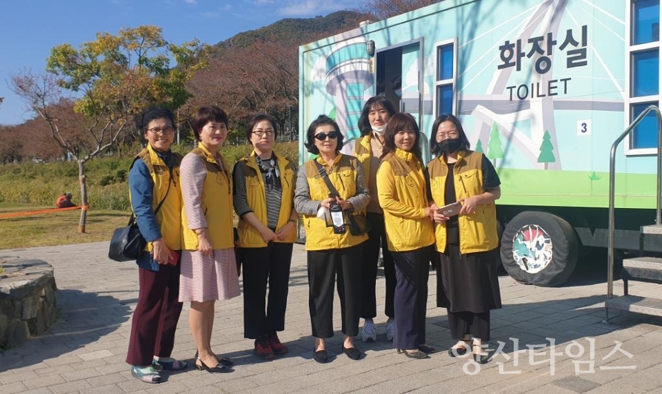 국화향연 행사장 공중화장실 불법카메라 점검ⓒ양산타임스