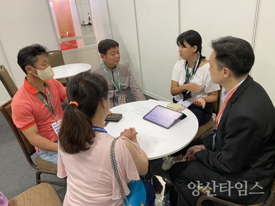 울주군 공예협회, 싱가포르 프랜차이징&라이센싱 아시아 박람회 참가ⓒ양산타임스