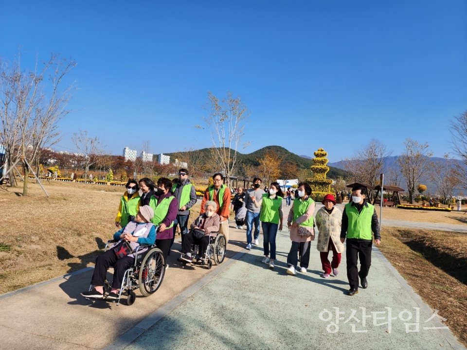 양주동 어르신 나들이ⓒ양산타임스