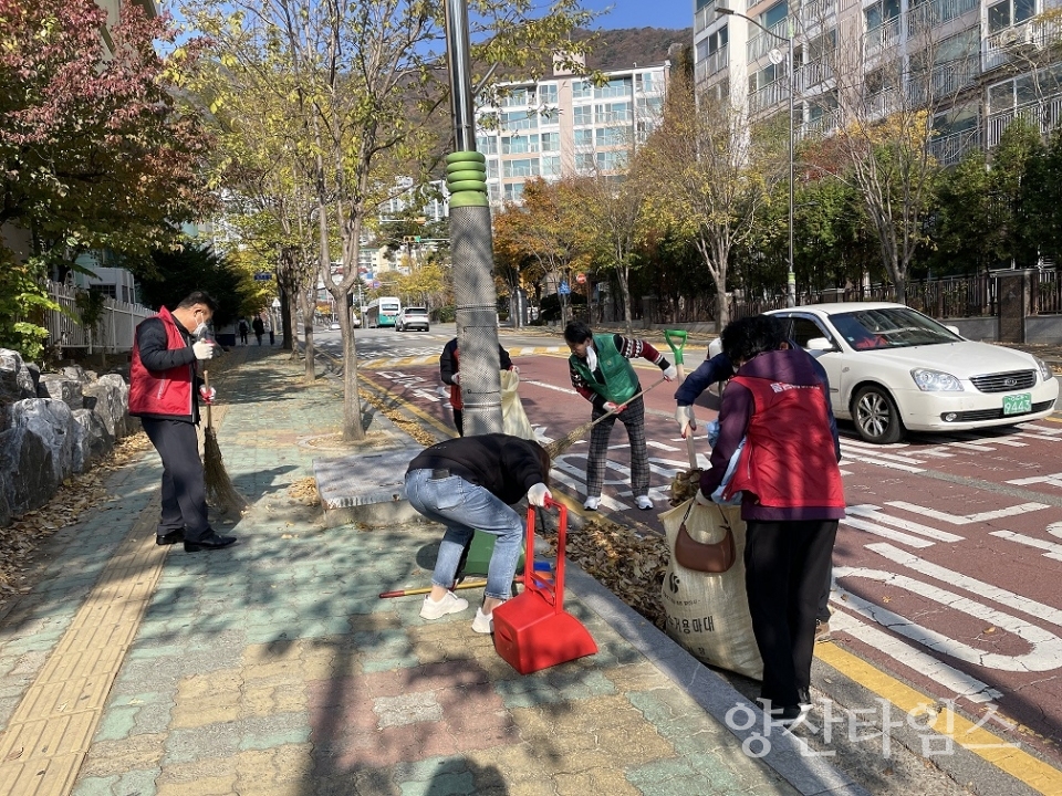 물금읍 11월 국토대청소ⓒ양산타임스