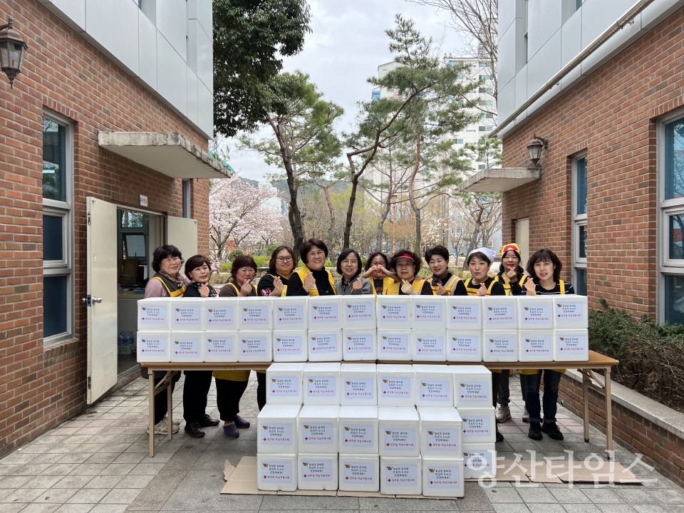 양주동 적십자봉사회 맛김치 나눔 봉사ⓒ양산타임스