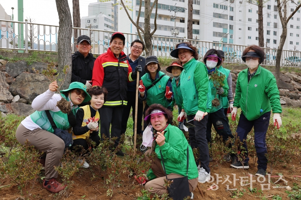 웅상 오리소공원 식목행사ⓒ양산타임스