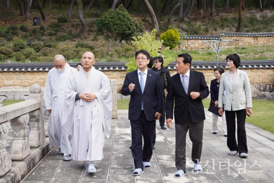 통도사 방문 사진
