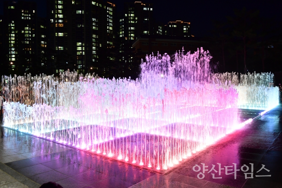 석산근린공원 미로분수 ⓒ양산타임스