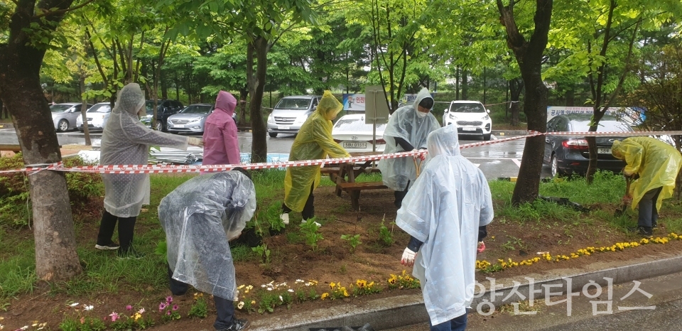 자원회수시설 꽃길조성 사진ⓒ양산타임스