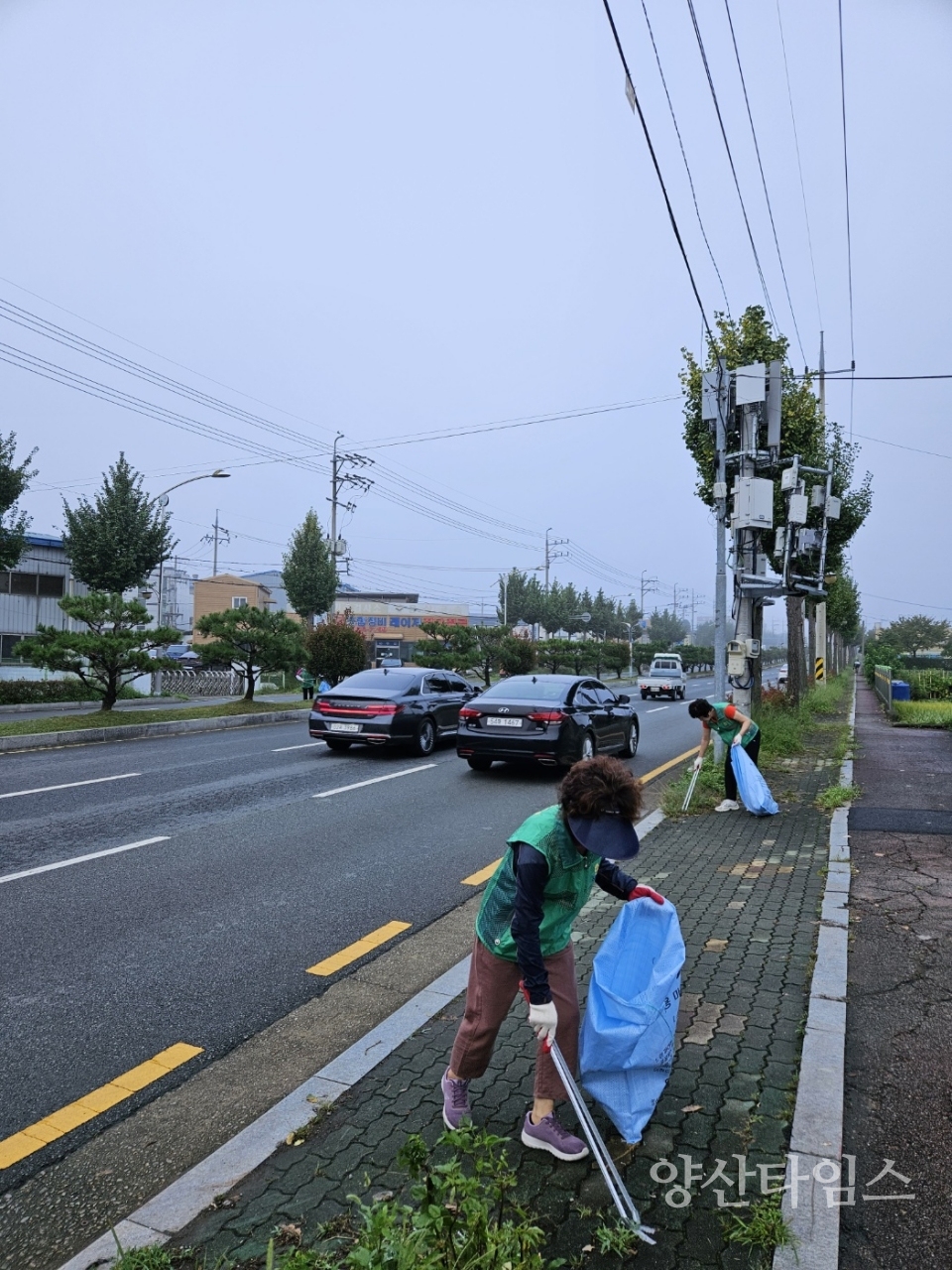 소주동 새마을부녀회 국토대청소ⓒ양산타임스