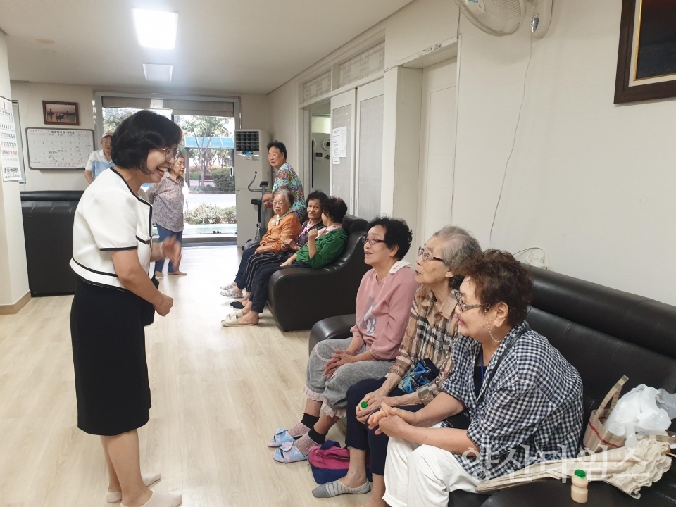 양주동 추석맞이 경로당 방문ⓒ양산타임스