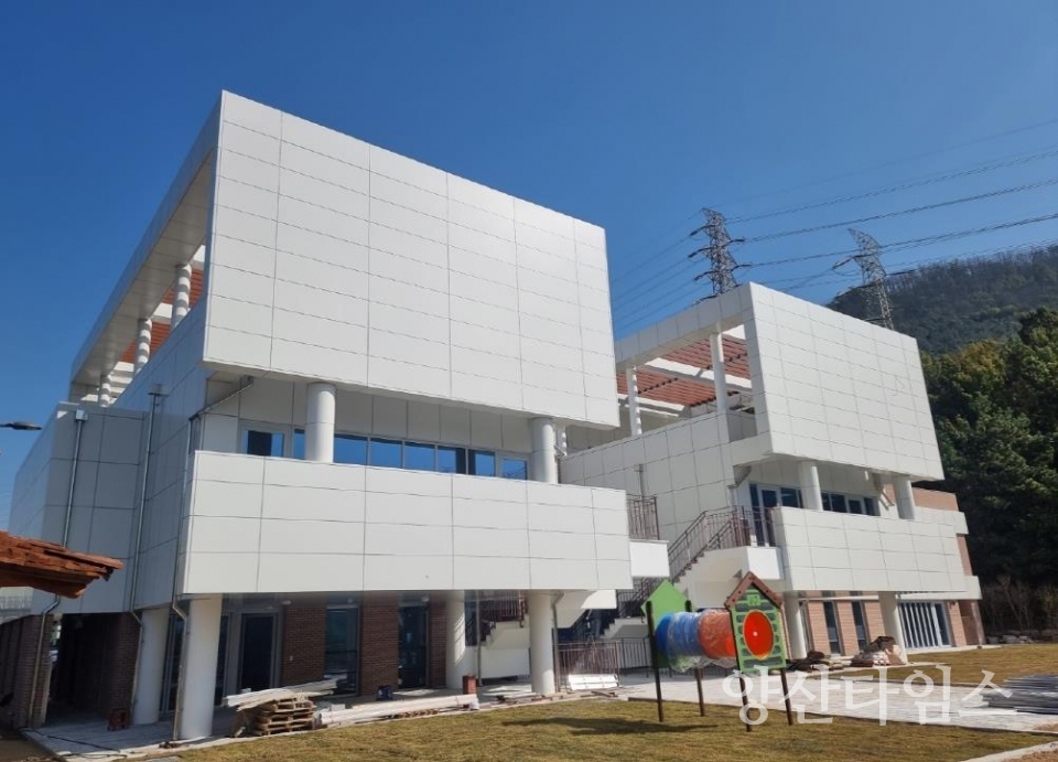 "반려동물지원센터 위치도" "반려동물지원센터 공사 현장" ⓒ양산타임스