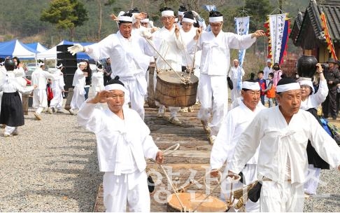 "가야진용신제" "가야진사 전경" ⓒ양산타임스