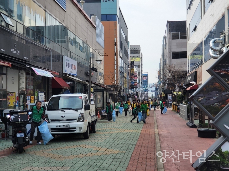 물금읍 3월 국토대청소ⓒ양산타임스