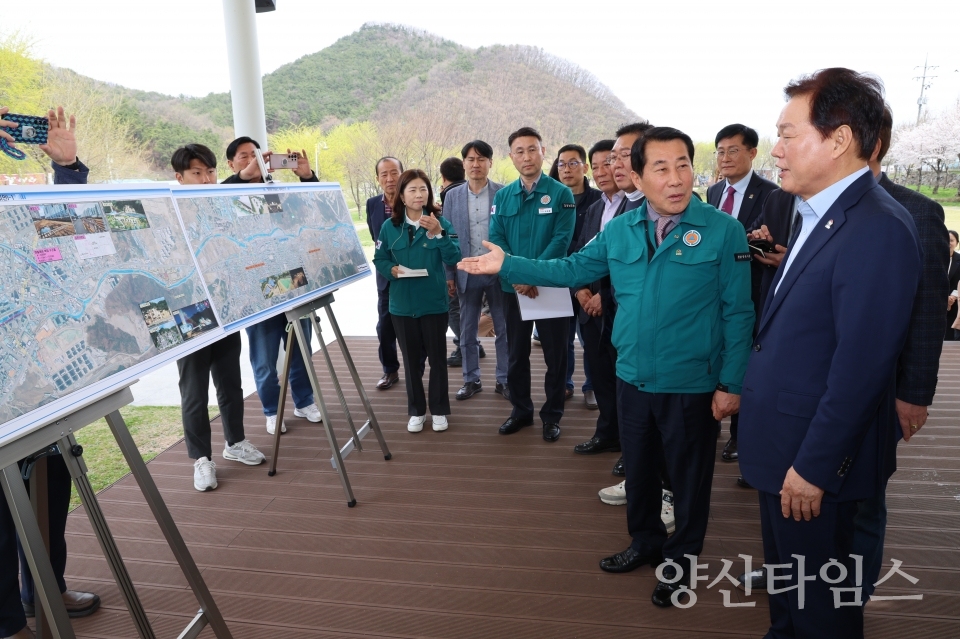 박완수 경남도지사 양산 방문(회야강)ⓒ양산타임스