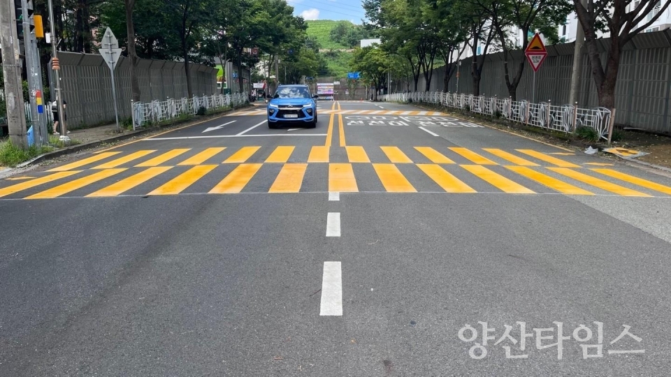 어린이보호구역 평산초 횡단보도ⓒ양산타임스