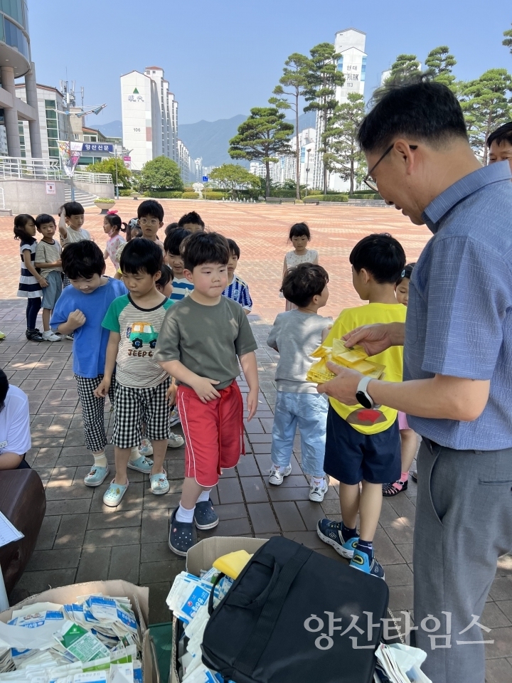 증산숲유치원 폐자원 교환 체험ⓒ양산타임스