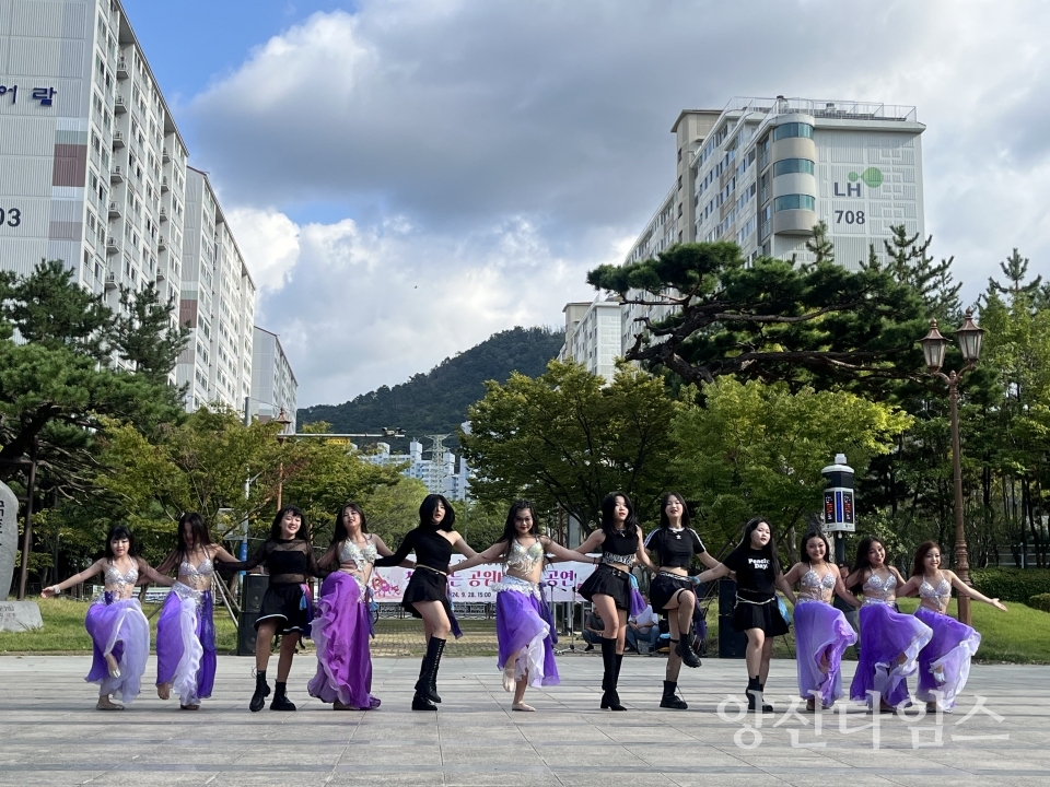 삽량근린공원에서 열린 ‘찾아가는 공원버스킹 공연’ⓒ양산타임스