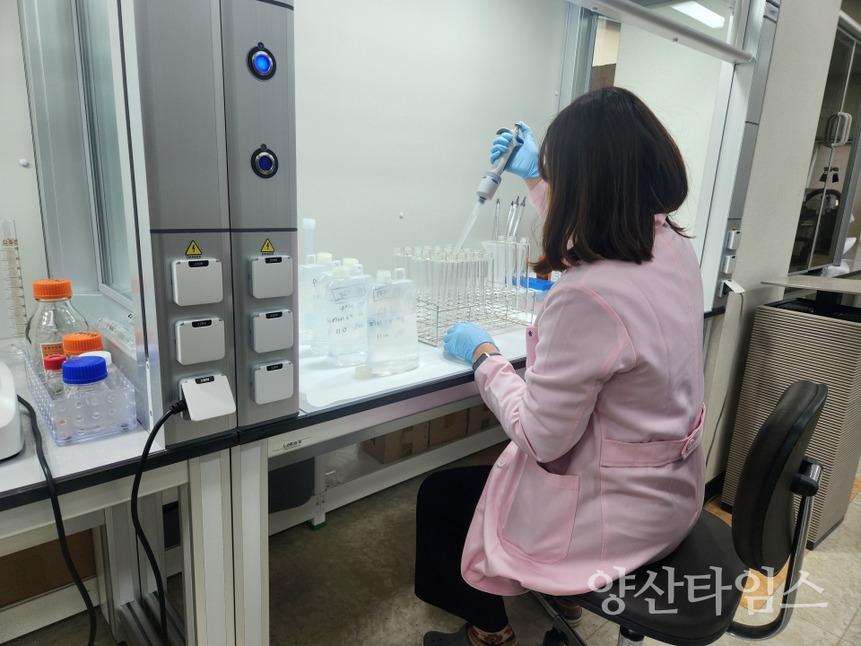 시료 채수 및 수질 분석ⓒ양산타임스