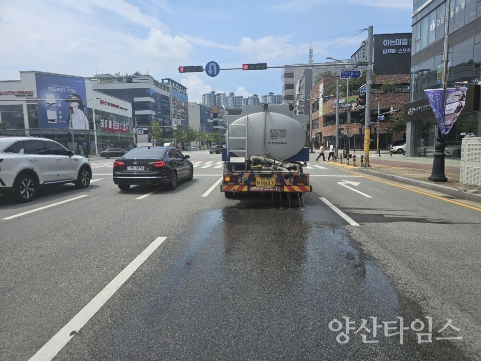 기후변화 대응_폭염 살수차량 운행ⓒ양산타임스